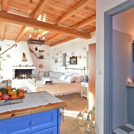 Holiday home Eagles Nest Angairia
